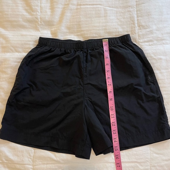 Gap Fit Black Nylon Shorts Size Small - Picture 1 of 8